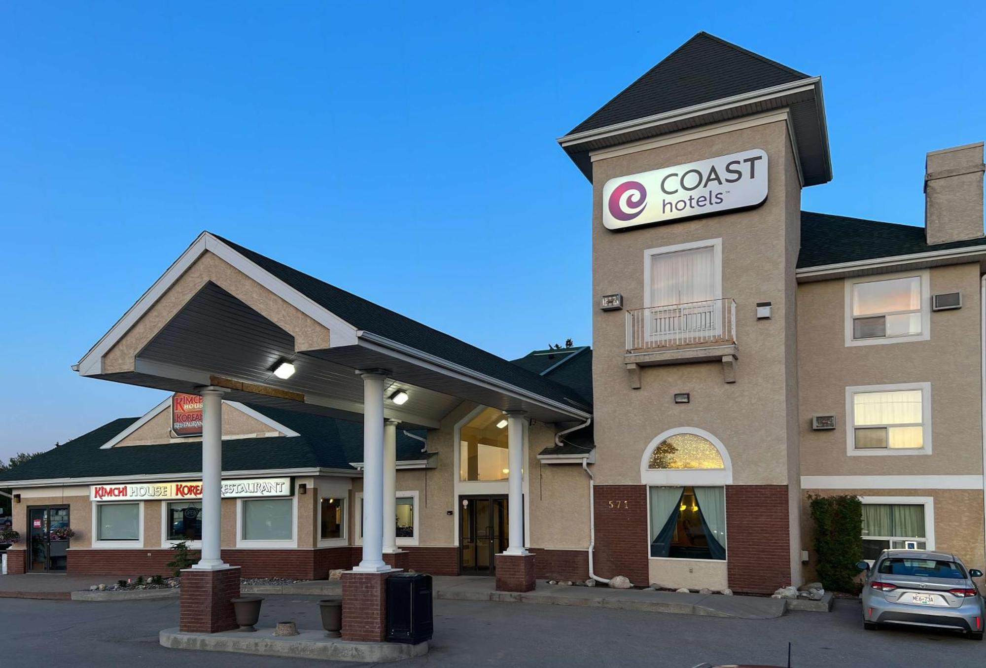 Coast Hinton Hotel Экстерьер фото