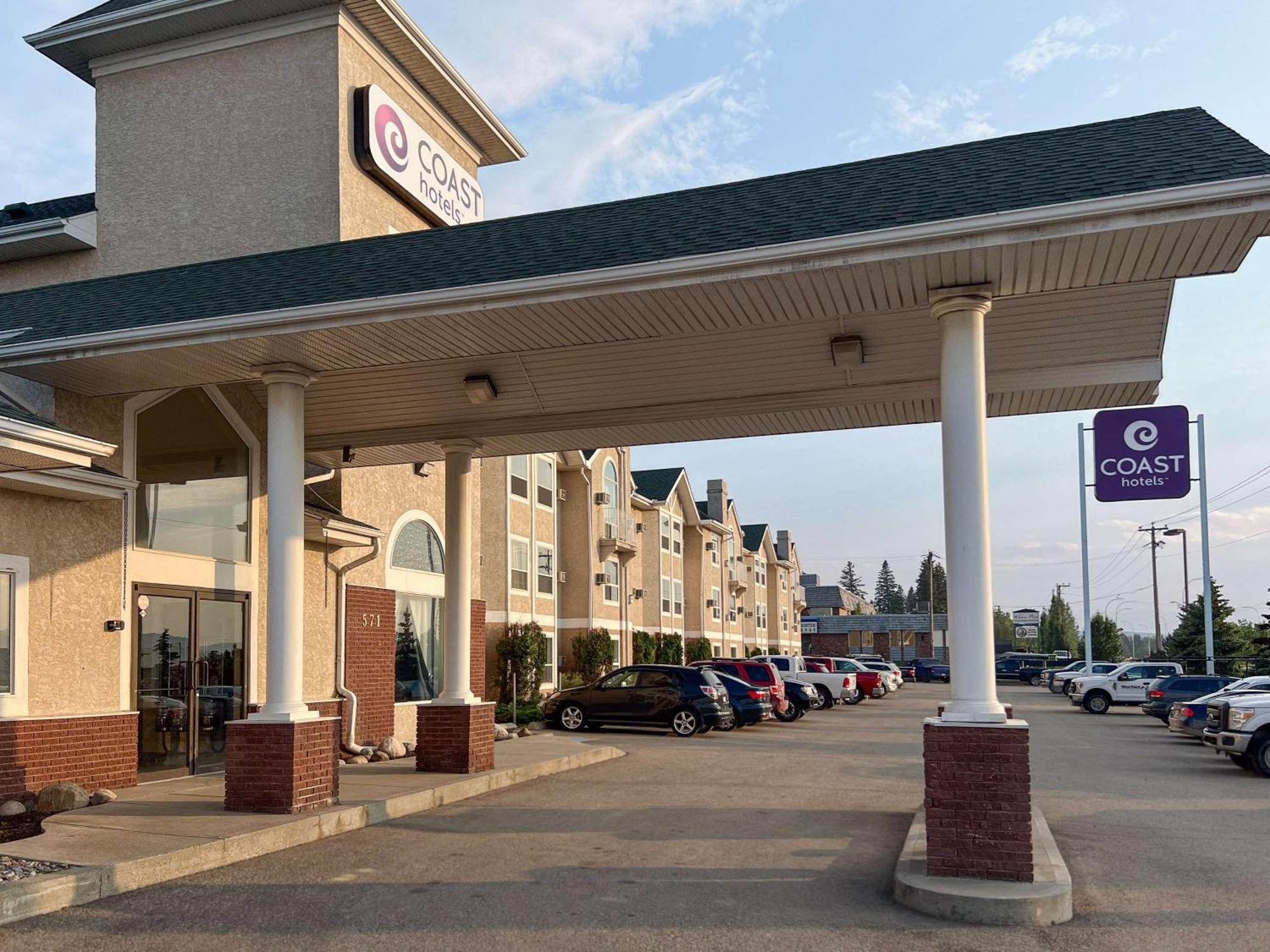 Coast Hinton Hotel Экстерьер фото